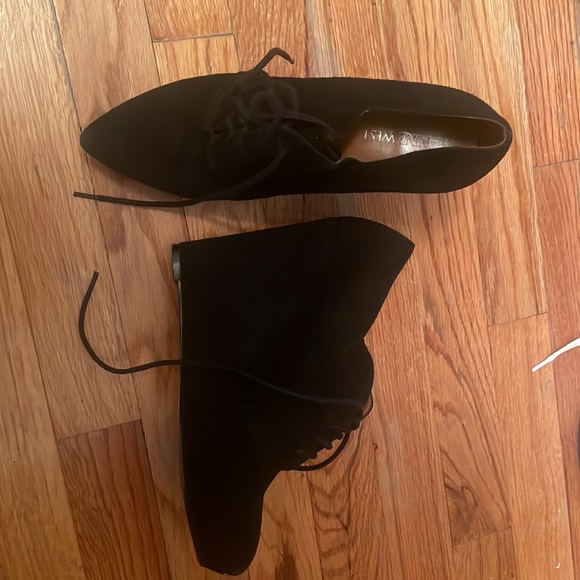 Black 4 inch lace up wedge heels from Nine West - Picture 2 of 4